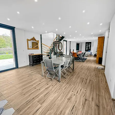 Holiday home Chateau 20 Min Riviere Muchedent