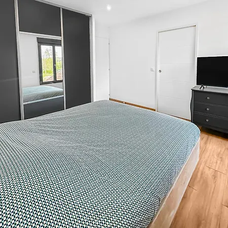 Chateau 20 Min Riviere Holiday home *